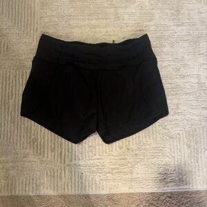 Lululemon high rise 2.5 running short